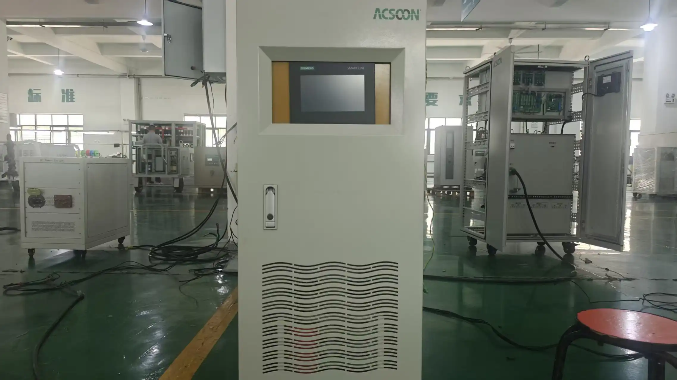 What safety features should a 230V 50Hz to 120V 60Hz converter include for rigs?